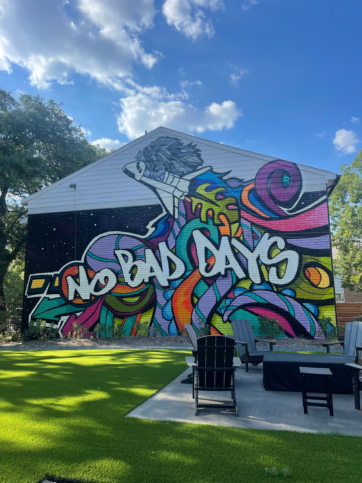 The Heights in Houston Texas: No Bad Days Mural