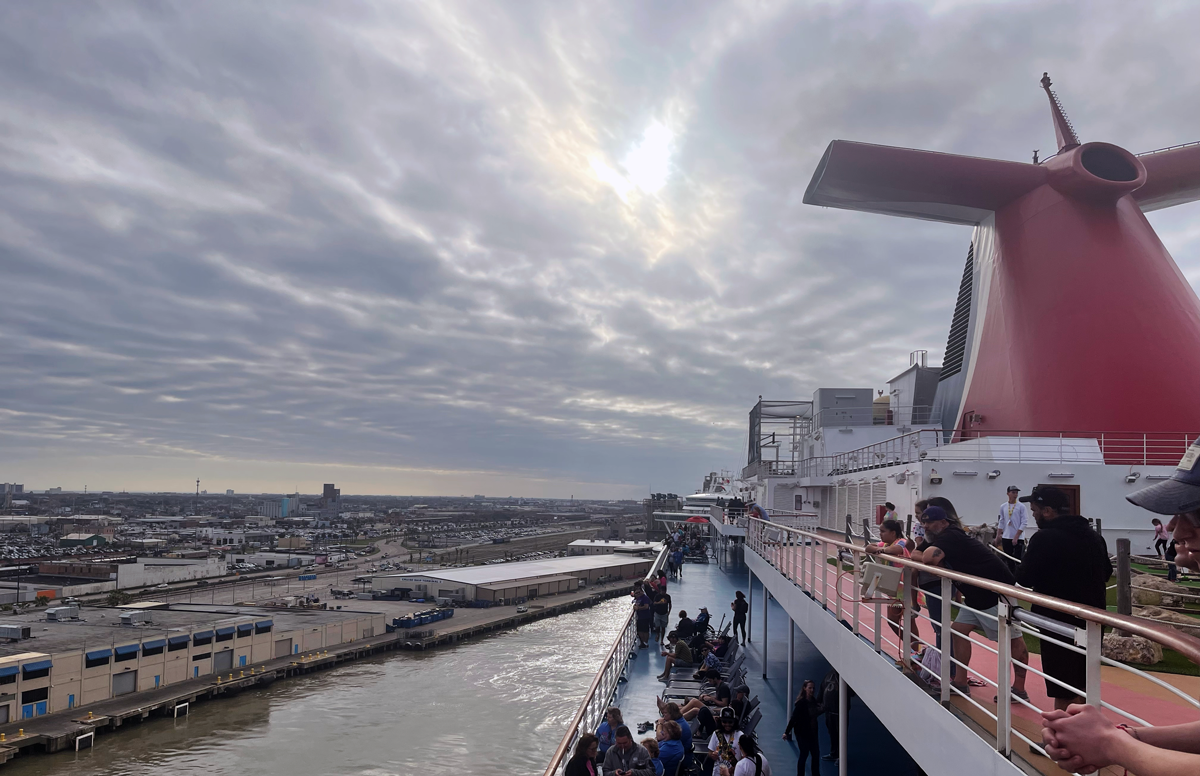 carnival cruise leaving galveston