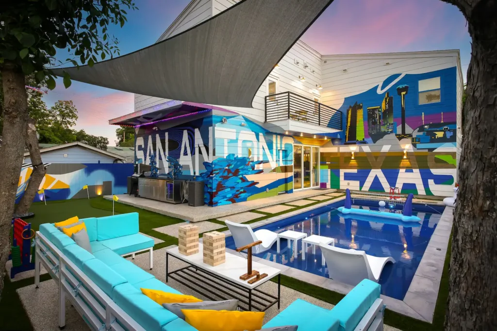 Lucid Dream vacation home pool with murals in San Antonio