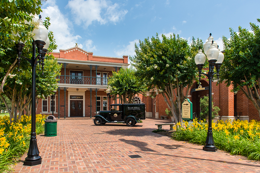 Blue Bell Creamery Brenham, Texas 