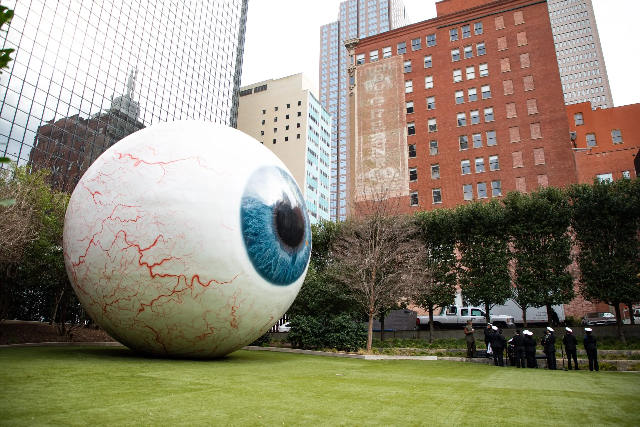 Keeping an Eye on Dallas: The Iconic ‘Eye’ Sculpture Stares Over the Cityscape. | Source: artandseek.org