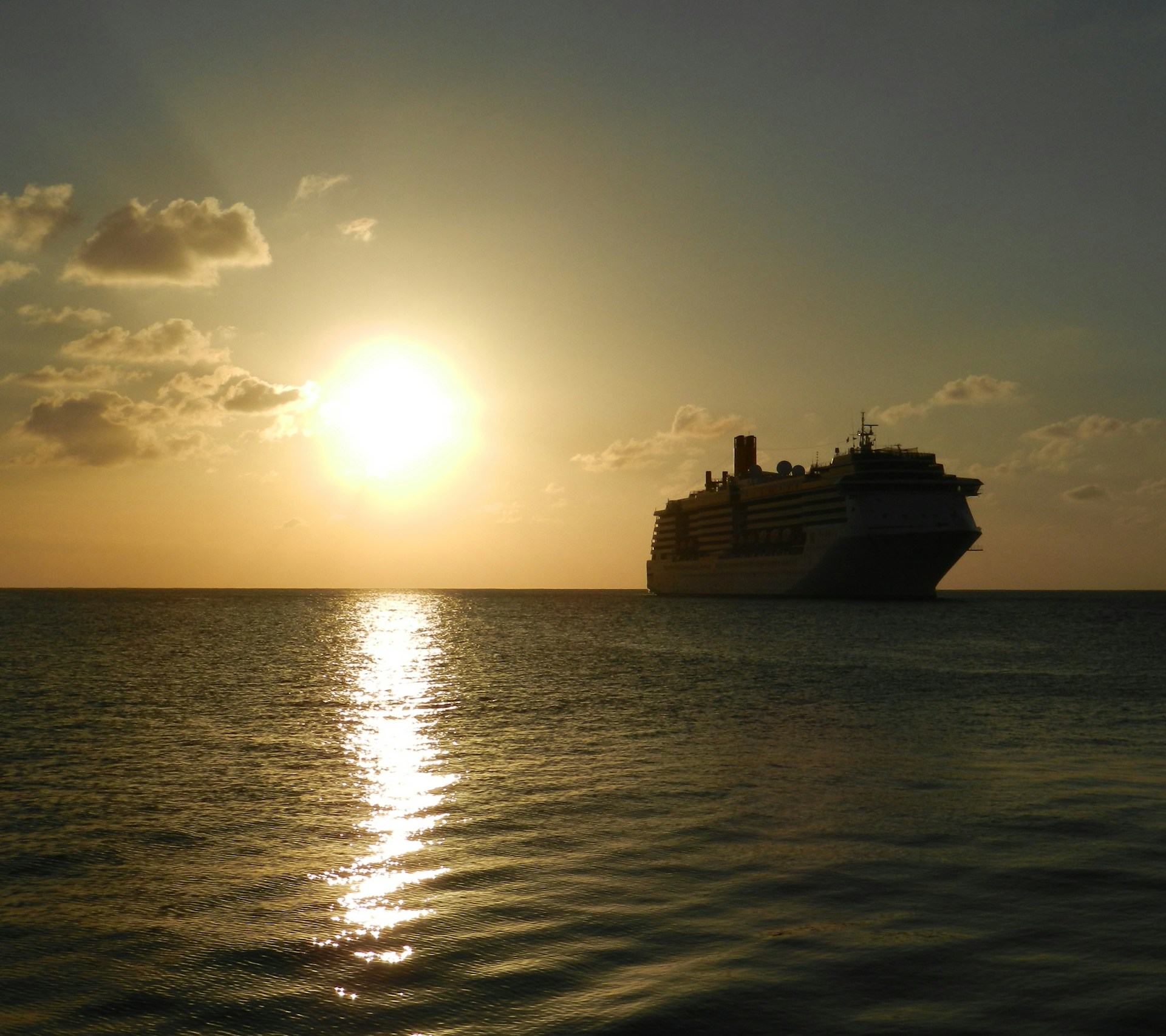 How to Pack for a Cruise Ship | Source: Jean Woloszczyk