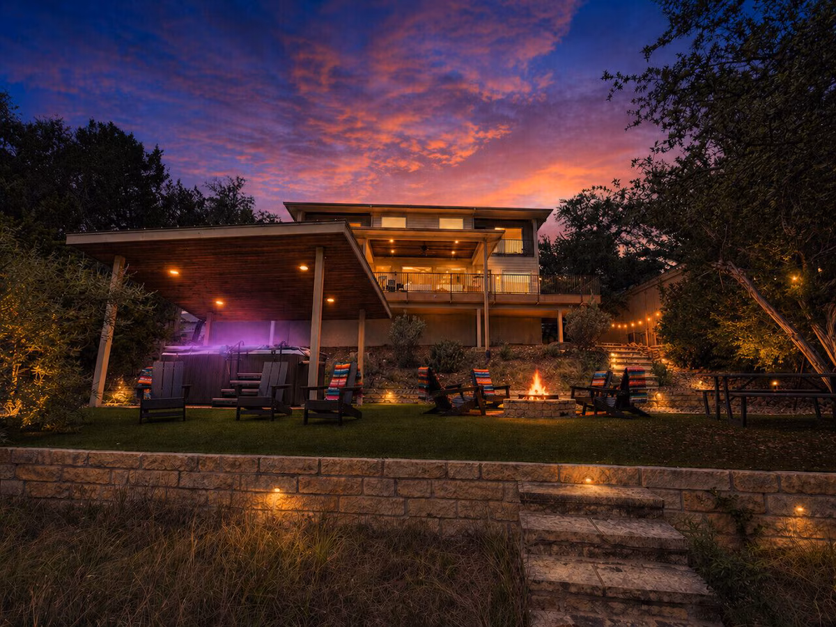lake house vacation rental in austin tx