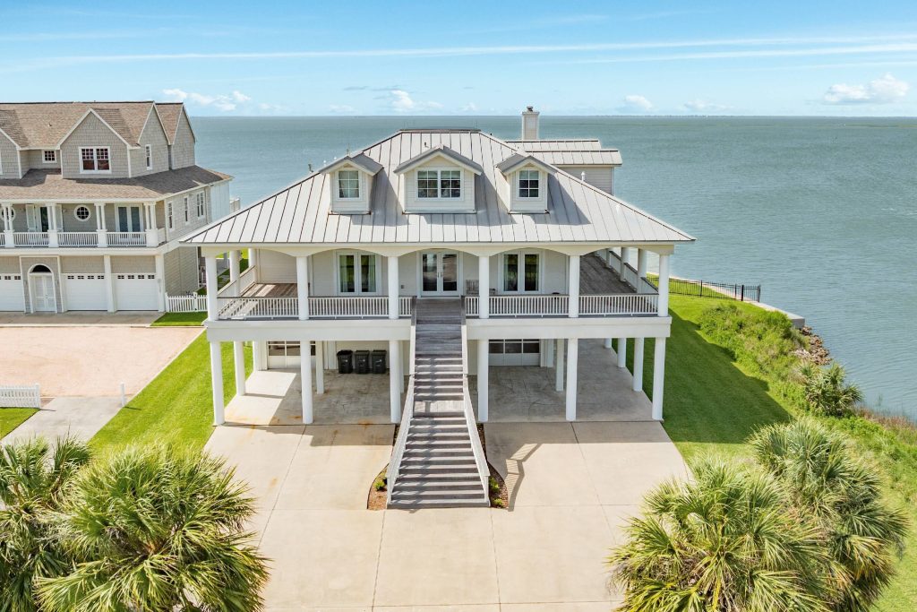 Galveston bayfront vacation rental with a private pier